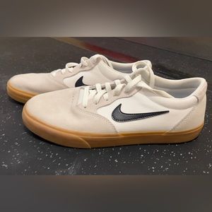 Nike SB Chron 2.0